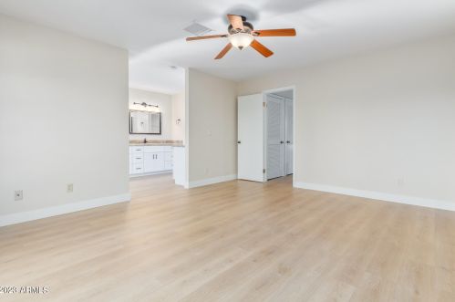 3835 Ahwatukee Dr, Phoenix AZ 85044-2033 exterior