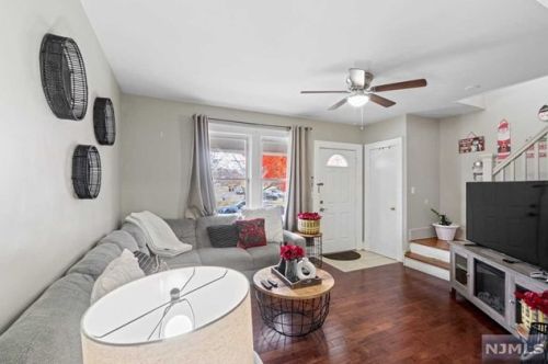 5 Davidson St, Belleville NJ  07109-3207 exterior