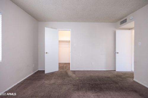 2528 Belmont Ave, Phoenix AZ 85051-6618 exterior