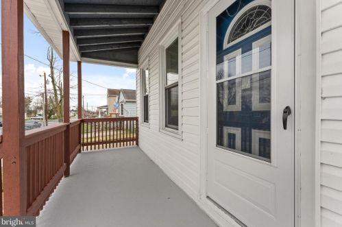 252 Greenwich Ave, West Deptford NJ  08066-2229 exterior