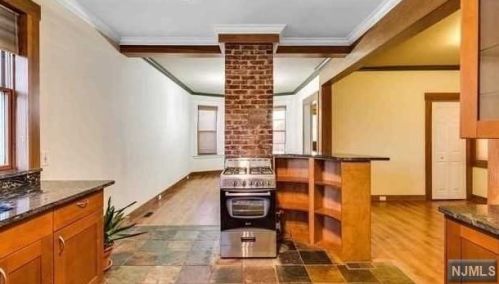 240 Chestnut St, Kearny NJ  07032-2502 exterior