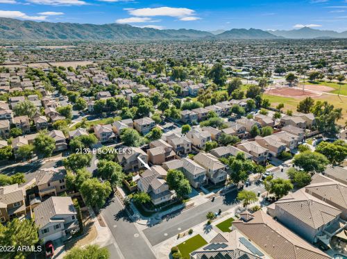 2139 Bowker St, Phoenix, AZ 85040-3422