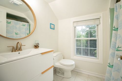 51 East St, South Hadley MA  01075-2115 exterior