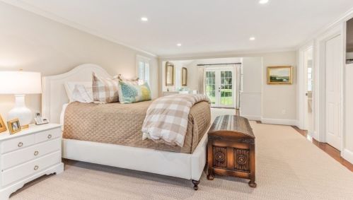 107 Leavitt St, Hingham MA 02043-2973 exterior