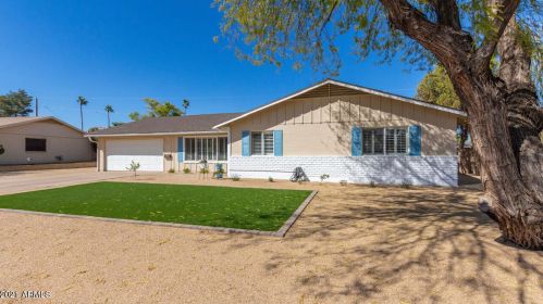 2710 Cinnabar Ave, Phoenix, AZ 85028-4327