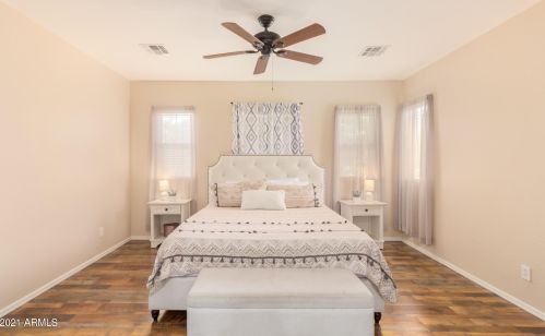 1948 77th Gln, Phoenix AZ 85035-5055 exterior