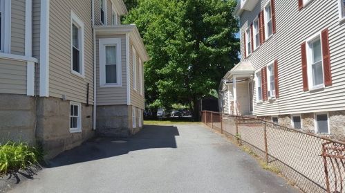 93 Bedford St, New Bedford MA 02740-4840 exterior