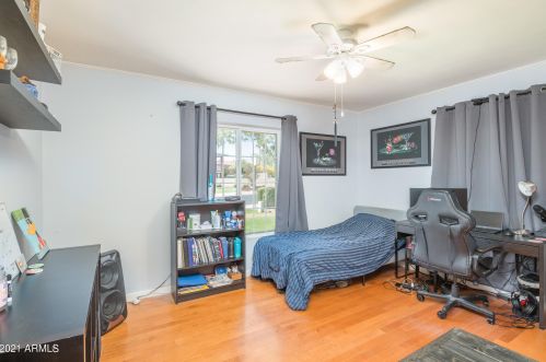 2807 11 Ave, Phoenix AZ 85021-7111 exterior