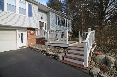 75 King George Rd, Poughkeepsie, NY 12603-5543