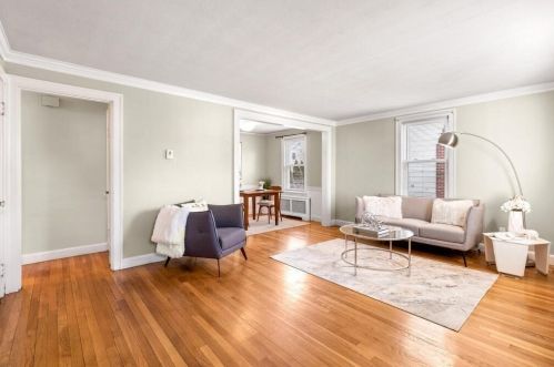 6 Walnut St, Arlington, MA 02476-6116