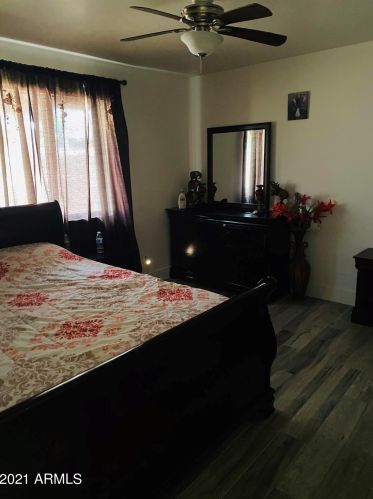 4109 Catalina Dr, Phoenix AZ 85031-3841 exterior