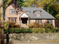 41 Berwick Rd, Newton, MA 02459-2122