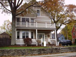 21 Floral St, Newton, MA 02461-1246