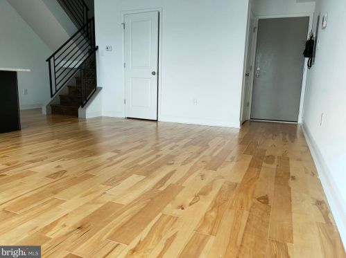 325 Allen St, Philadelphia PA  19125-4201 exterior