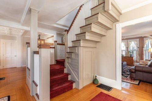 28 Hale St, Beverly MA 01915-2027 exterior