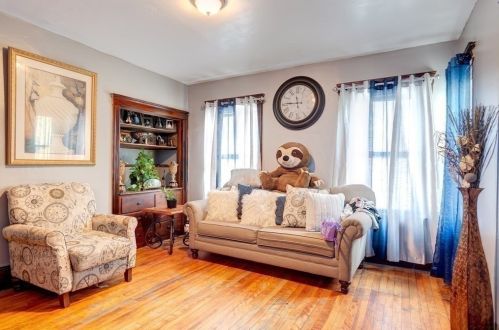 16 Harlow St, Worcester MA 01605-3321 exterior