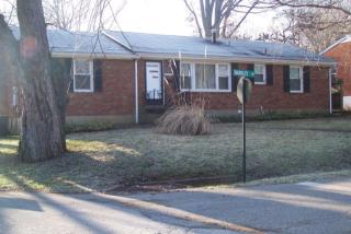 10216 Barkley Dr, Louisville, KY 40299-3157