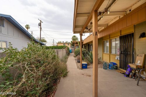 325 Colter St, Phoenix AZ 85018-1536 exterior