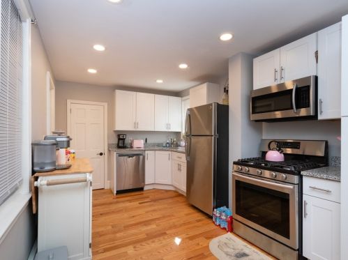 192 Washington Ave, Chelsea MA 02150-3903 exterior