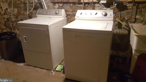 1704 Diamond St, Philadelphia PA  19121-2326 exterior