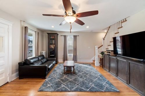 79 Border St, Dedham MA 02026-3601 exterior