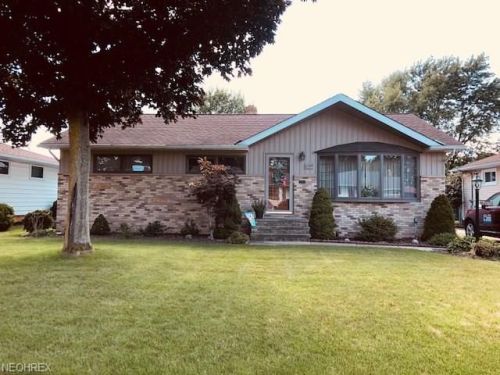 7780 Ann Arbor Dr, Cleveland OH  44130-5819 exterior