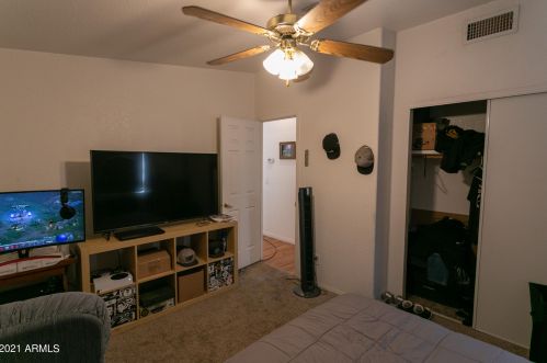 2102 Fairmount Ave, Phoenix AZ 85015-5306 exterior