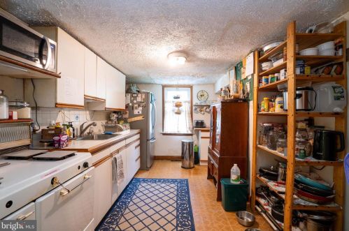 75 Toms River Rd, Jackson Twp NJ 08527-5237 exterior