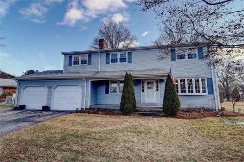 330 Olney St, Seekonk, MA 02771-5721