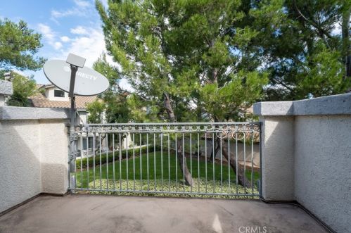 8035 Treeview Ct, Anaheim CA 92808-1553 exterior