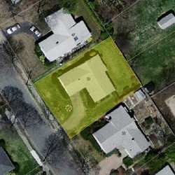 39 Mosman St, Newton MA  02465-1303 aerial view