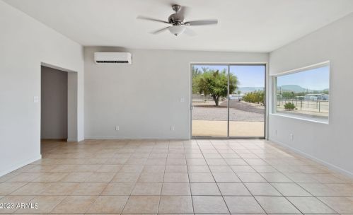 39068 15th Ave, Phoenix AZ 85086-7226 exterior