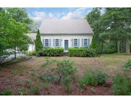 15 Fabyan Rd, Plymouth, MA 02360-2390