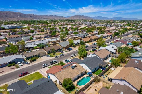 1444 Carson Rd, Phoenix AZ  85041-6711 exterior