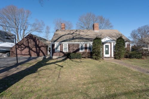 3 Hillsboro St, Quincy MA 02169-8913 exterior