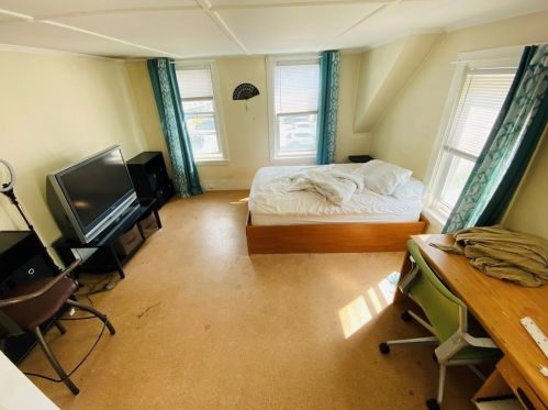 114 Broad St, Weymouth MA  02188-2314 exterior