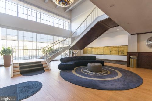 3 Columbus Blvd, Philadelphia PA  19106-0031 exterior