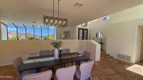 5761 Echo Canyon Cir, Phoenix AZ  85018-1270 exterior