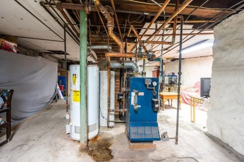 432 Howard St, Lawrence MA 01841-2306 exterior