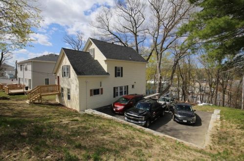 22 Milton St, Worcester MA 01605-3230 exterior