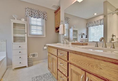 255 Hillandale Dr, Stockbridge GA 30281-3047 exterior