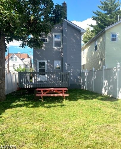 174 Stuyvesant Ave, Kearny NJ  07032-3750 exterior