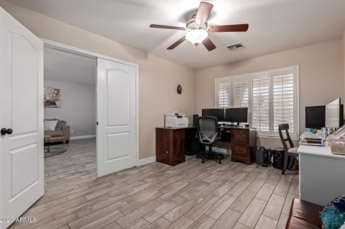 2310 Bent Tree Dr, Phoenix AZ  85085-4771 exterior