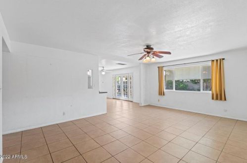 7207 35 Dr, Phoenix AZ 85053-7611 exterior