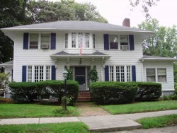 142 Moffat Rd, Newton, MA 02468-1132