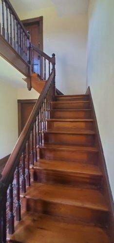 289 Main St, North Brookfield MA 01535-1914 exterior