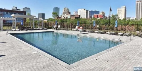 200 Dey St, East Newark NJ 07029-1883 exterior