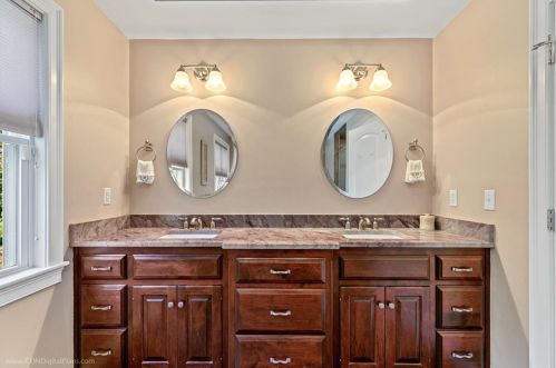 21 Winterberry Way, Norfolk MA 02056-1834 exterior