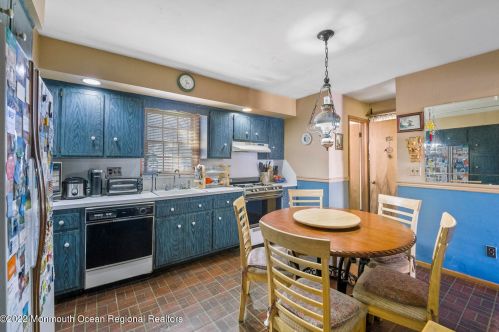 193 Hornblower Ave, Belleville NJ 07109-2555 exterior