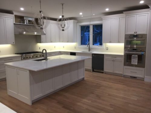 22 Esty Farm Rd, Newton MA 02459-3605 exterior